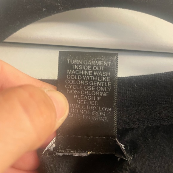 Hot Topic Moon Phases Boxy Girls Crop T-Shirt Like New! Size M Raw hem & Neck - Picture 9 of 10